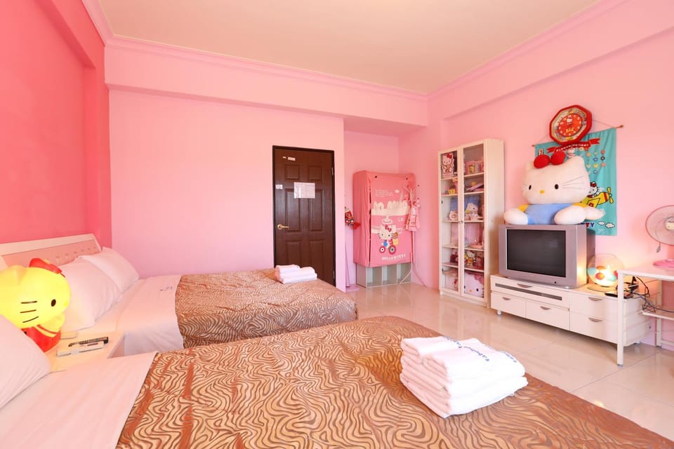 Bed, Photo of the whole room