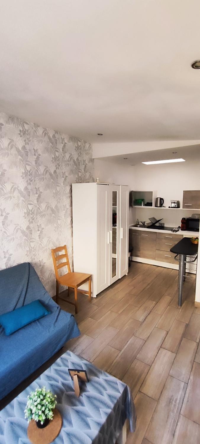 V18 Idéal PRO, Université, E valley, axes auto Apartment in Cambrai