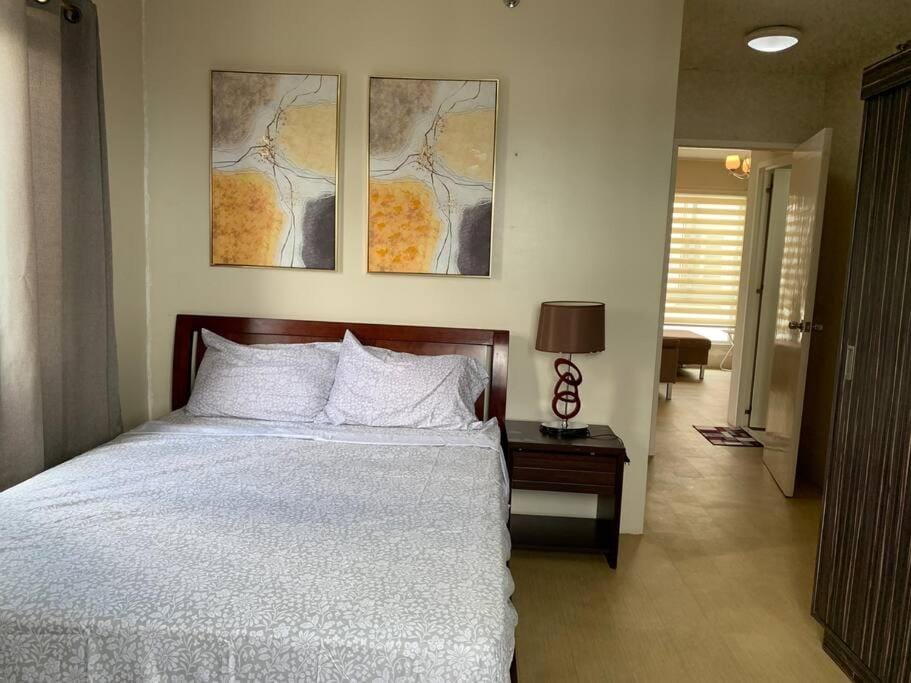Homey 2 BR Unit w/Pool in Avida IT Park Apartment in Lapu-Lapu City