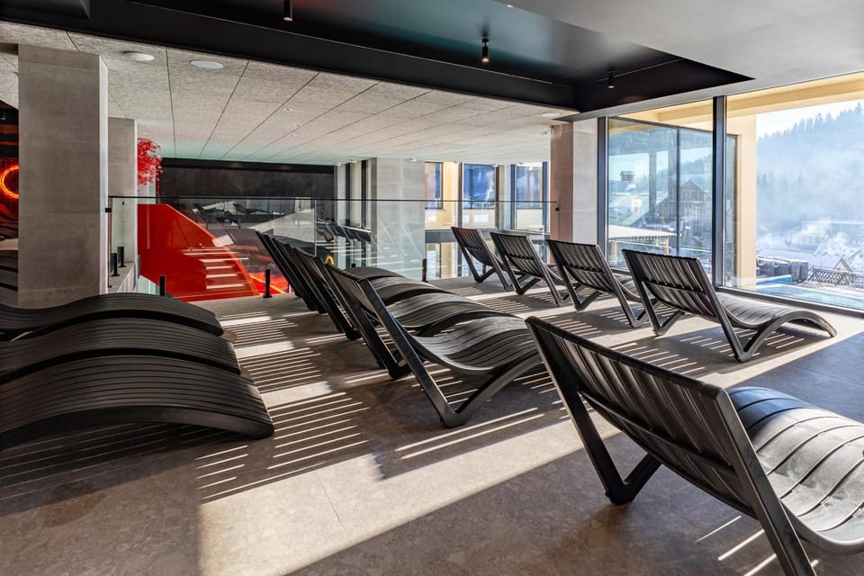 Spa and wellness centre/facilities, Mountain view, sunbed