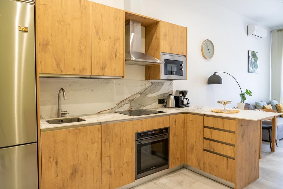 microwave, oven, kitchen