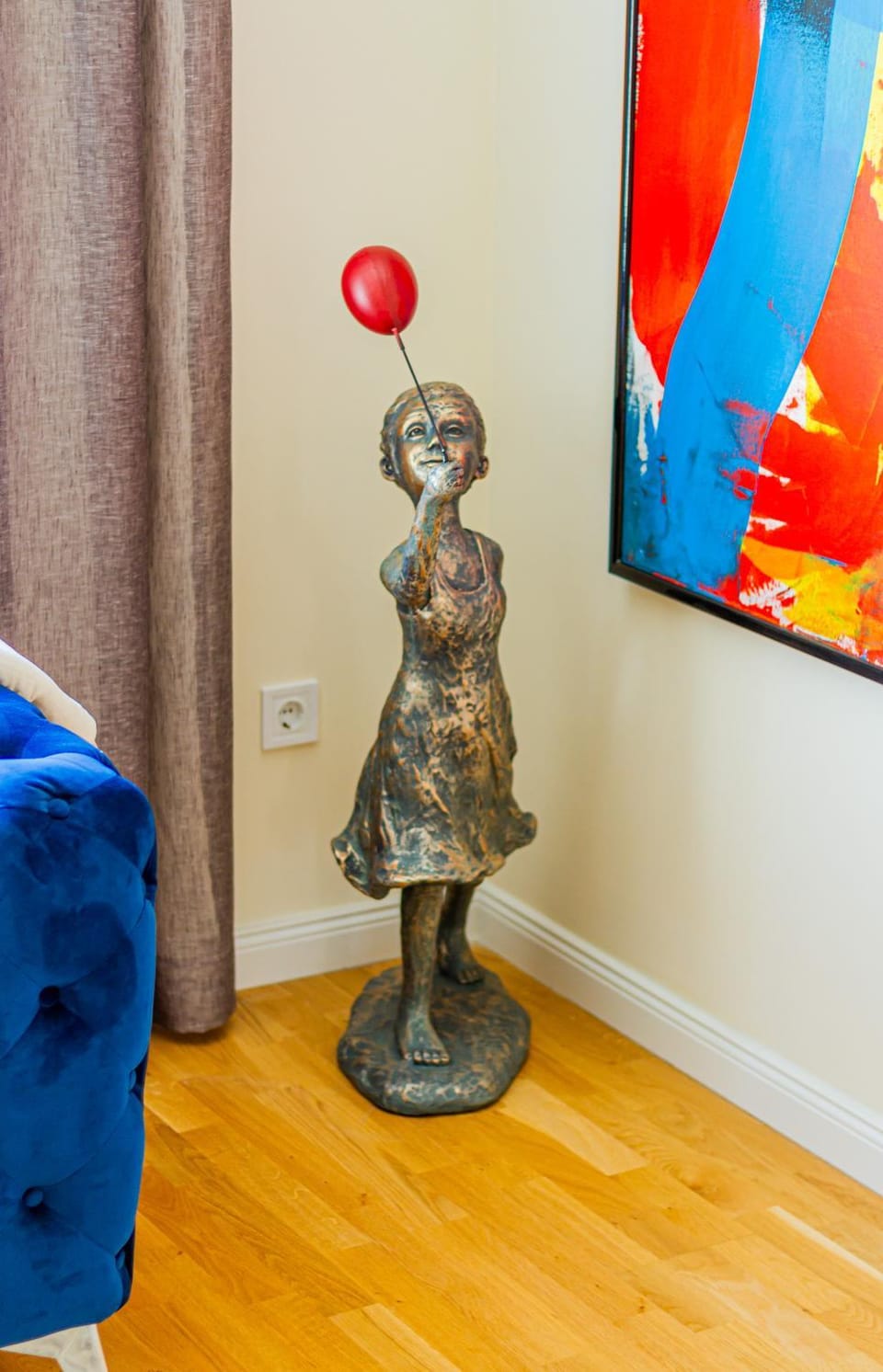 Living room, Decorative detail
