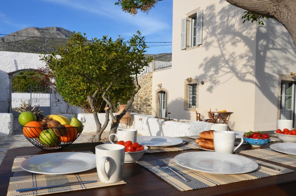 Dining area, Garden view