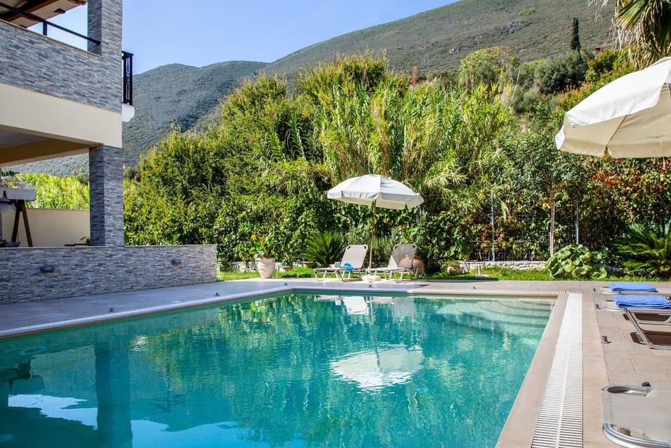 Garden, Swimming pool