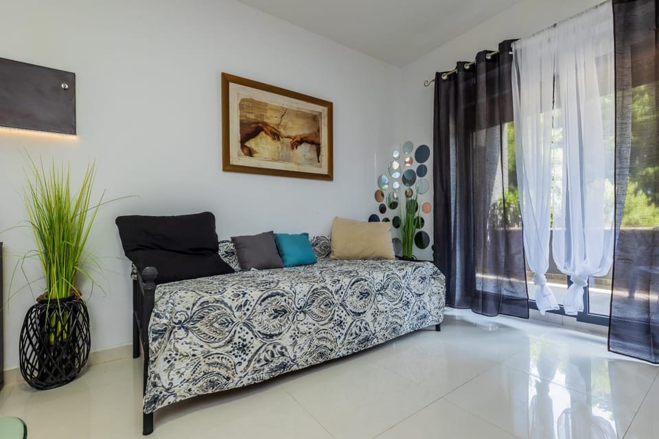 Apartmani Antoneta Bed and Breakfast in Split-Dalmatia County