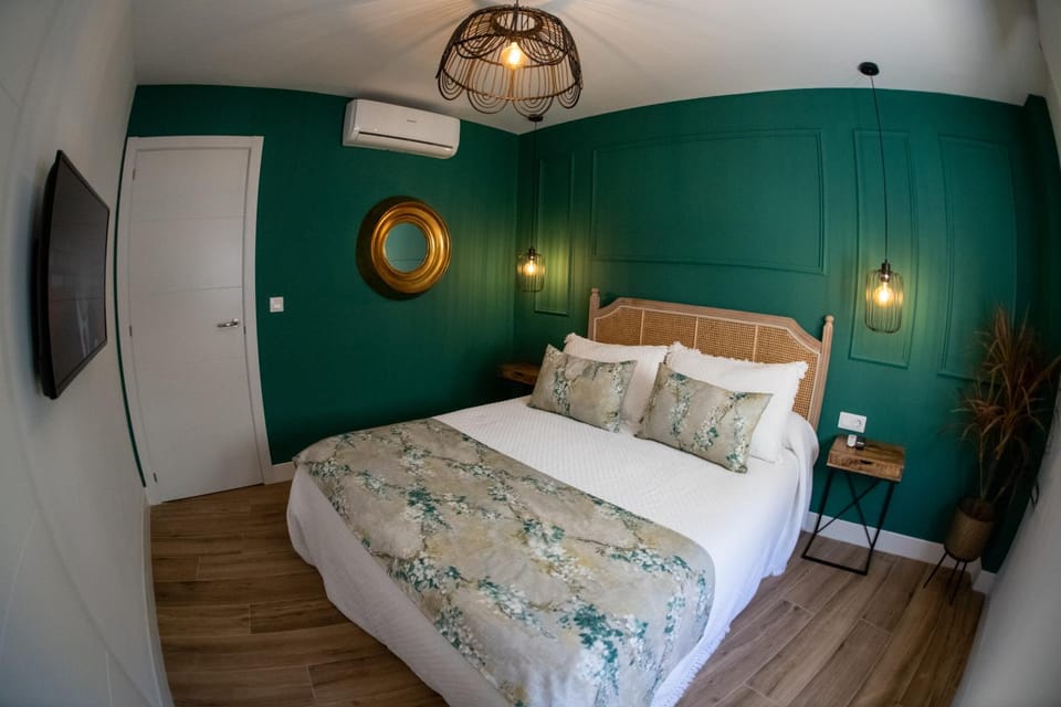 TV and multimedia, Bedroom, air conditioner