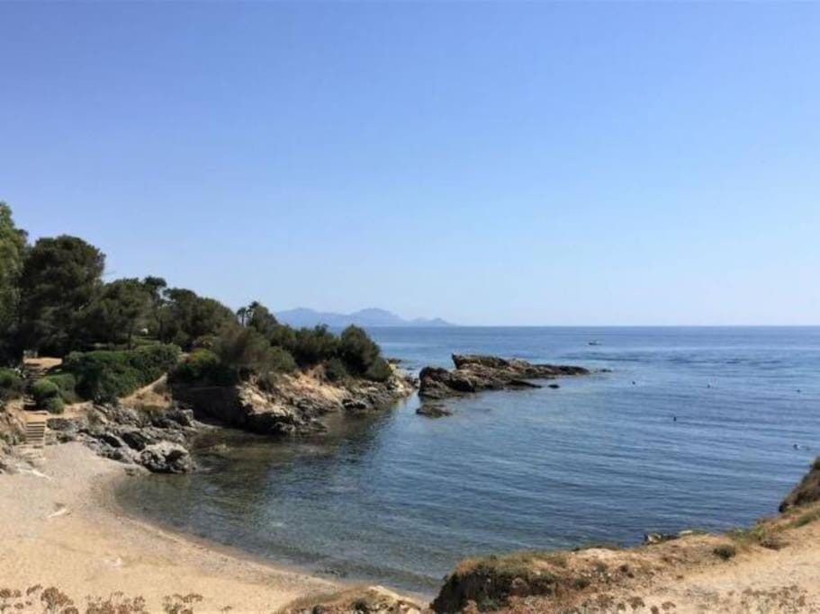 Très beau studio près de la mer aux Issambres Apartment in Roquebrune-sur-Argens