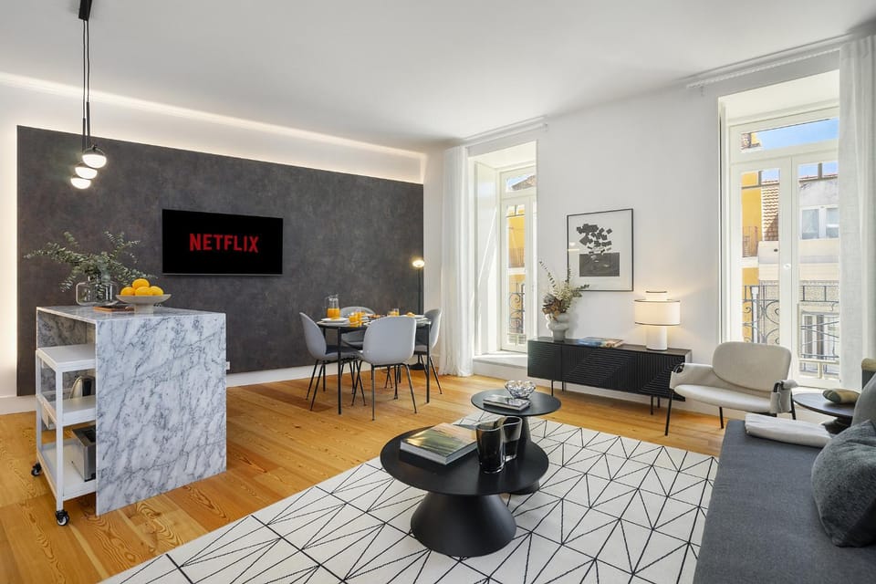 TV and multimedia, Living room, Dining area