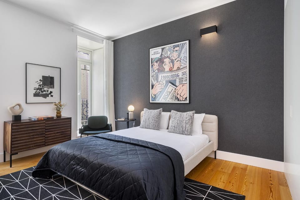 Bed, Living room