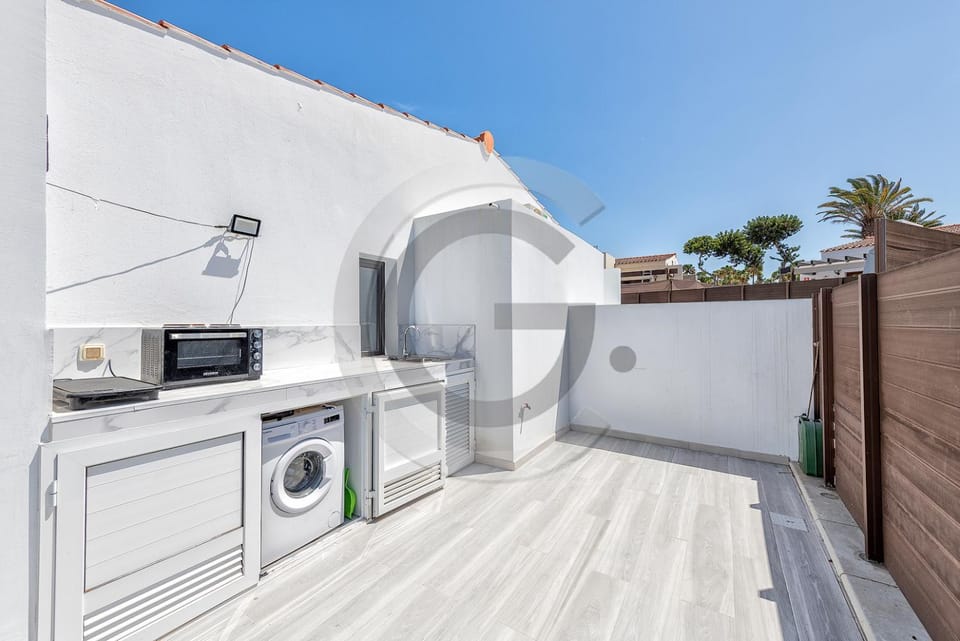 Day, BBQ facilities, minibar