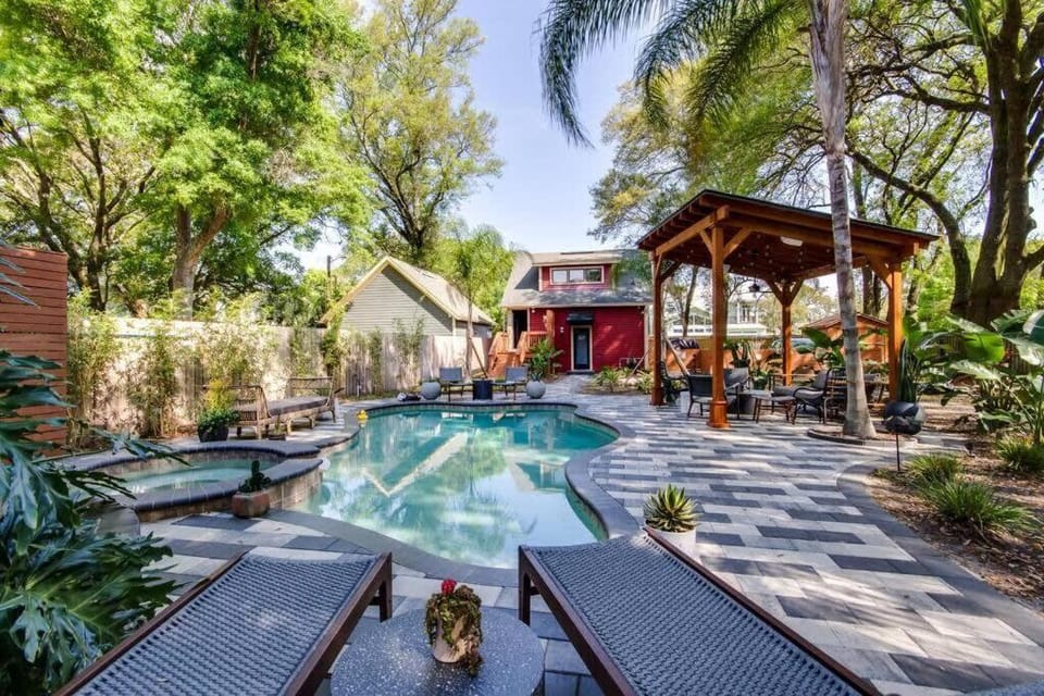 Studio loft w pool spa & gardens near downtown Apartment in Jacksonville