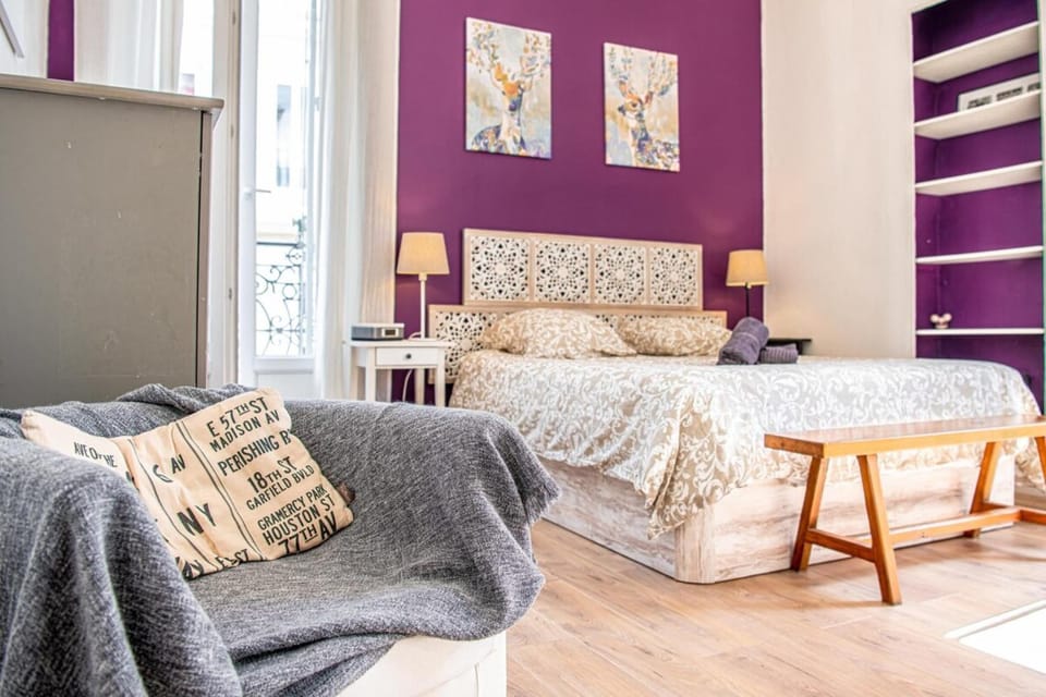 Grand 2 chambres avec balcon Parc Longchamp Apartment in Marseille