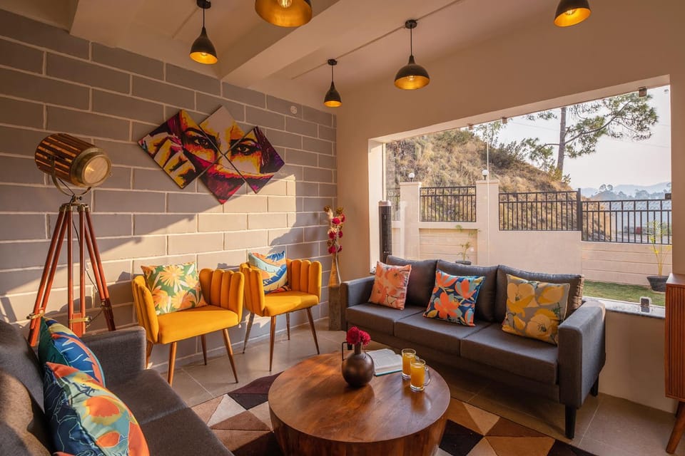 Living room, Seating area