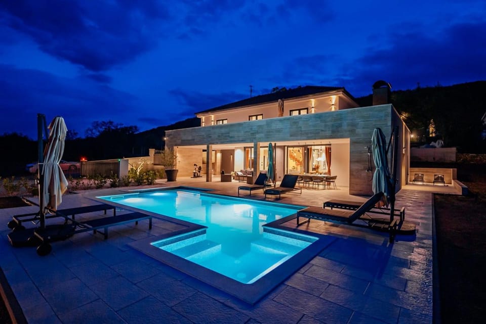 Natural landscape, Swimming pool