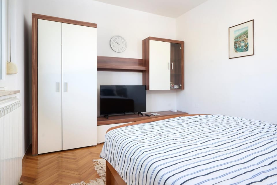 Bed, Bedroom, wardrobe