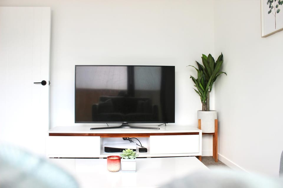 Communal lounge/ TV room, TV and multimedia, Living room