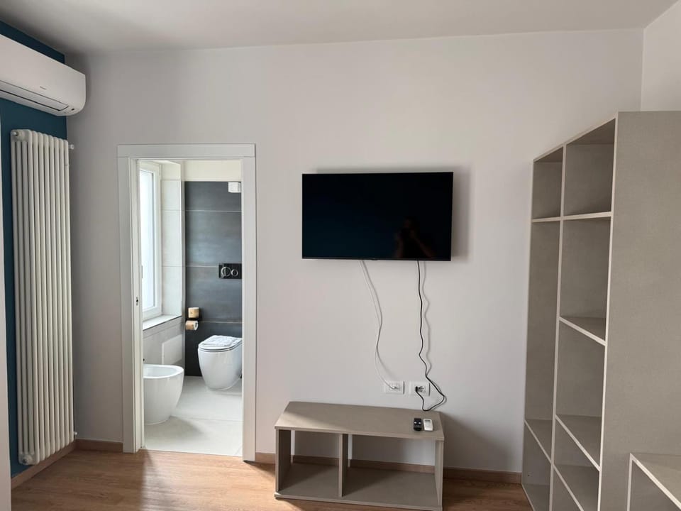 TV and multimedia, Bedroom