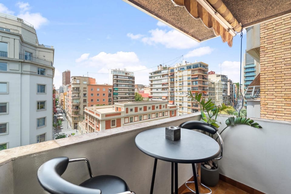 Balcony/Terrace, City view