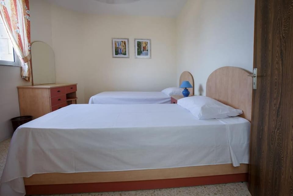 Standard 1 bedroom Balluta Bay (2) Apartment in Sliema