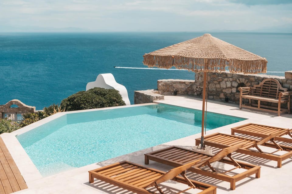 Pool view, Sea view, sunbed