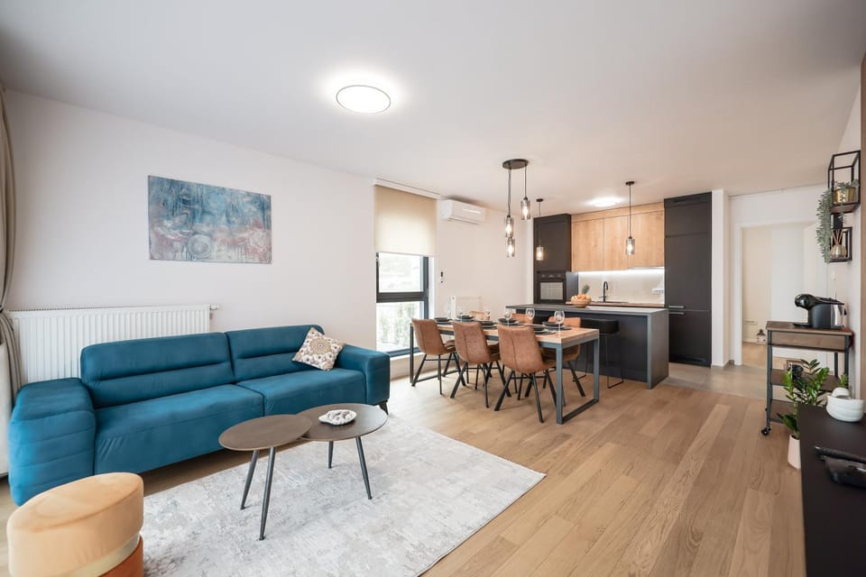 Living room, Dining area, kitchen