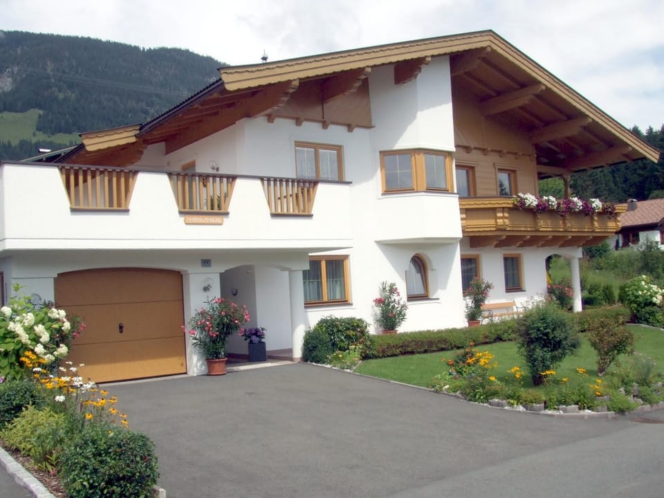 Property building, Summer