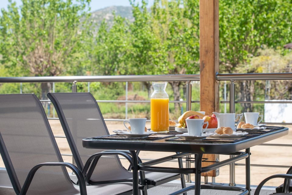Balcony/Terrace, Dining area, Garden view, Inner courtyard view