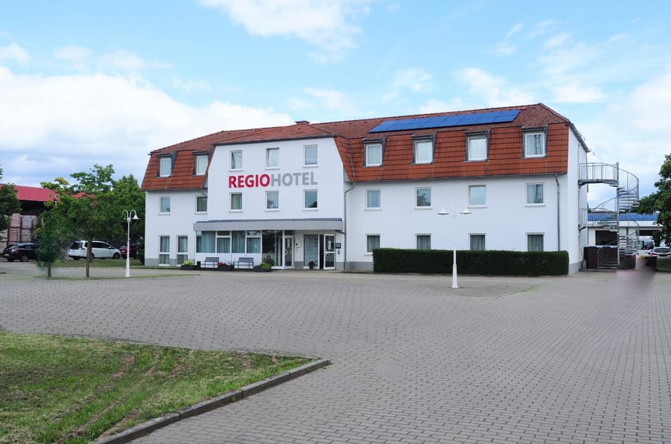 Property building, Street view