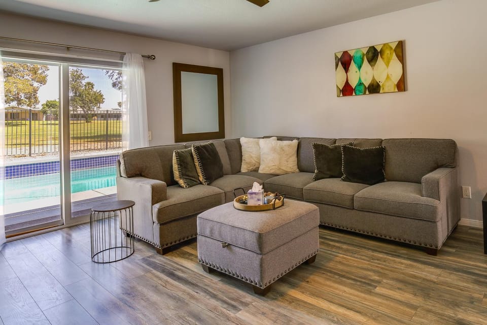 Pool & Spa: Palm Desert Home Near Golf! House in Indian Wells