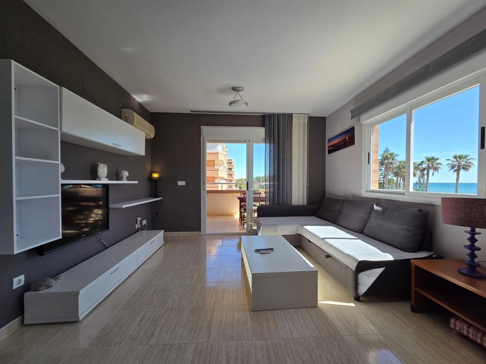 Frontal Vistamar 1 Apartment in Valencian Community