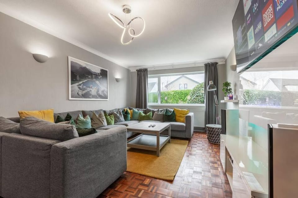 TV and multimedia, Living room, Seating area