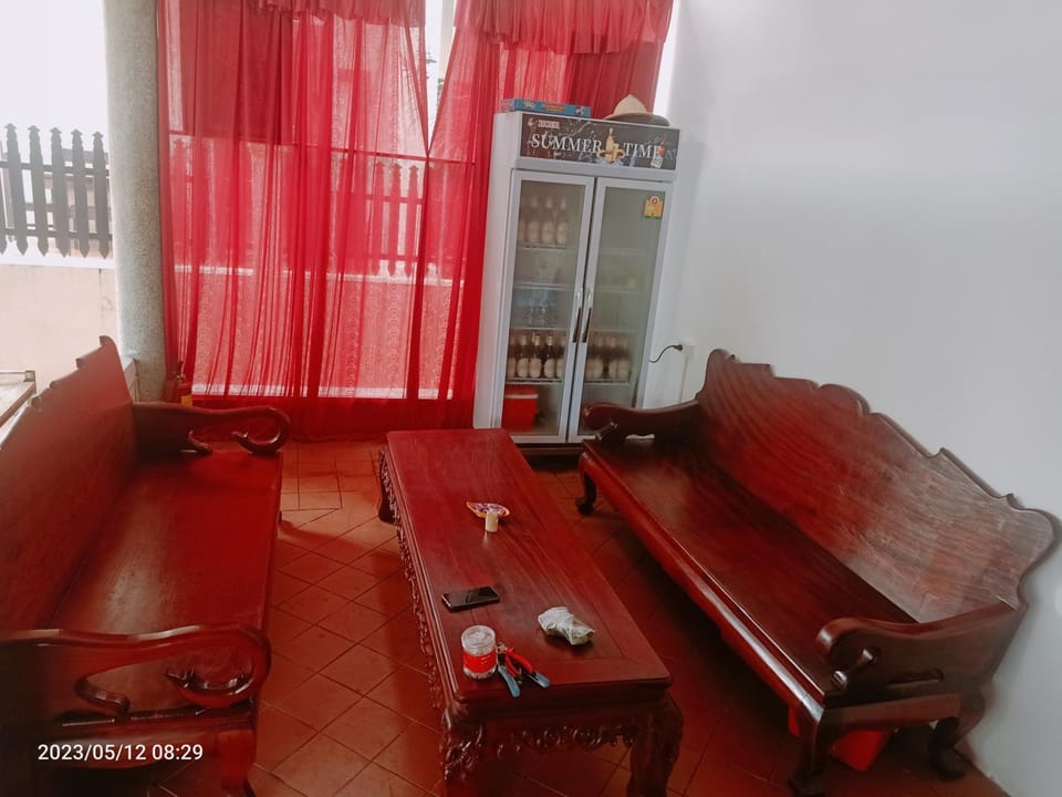Communal lounge/ TV room, Living room, Seating area, oven
