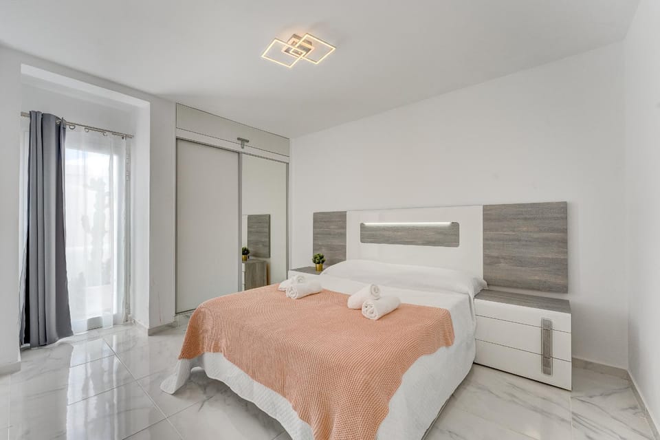 Bed, Photo of the whole room, Bedroom, towels, wardrobe