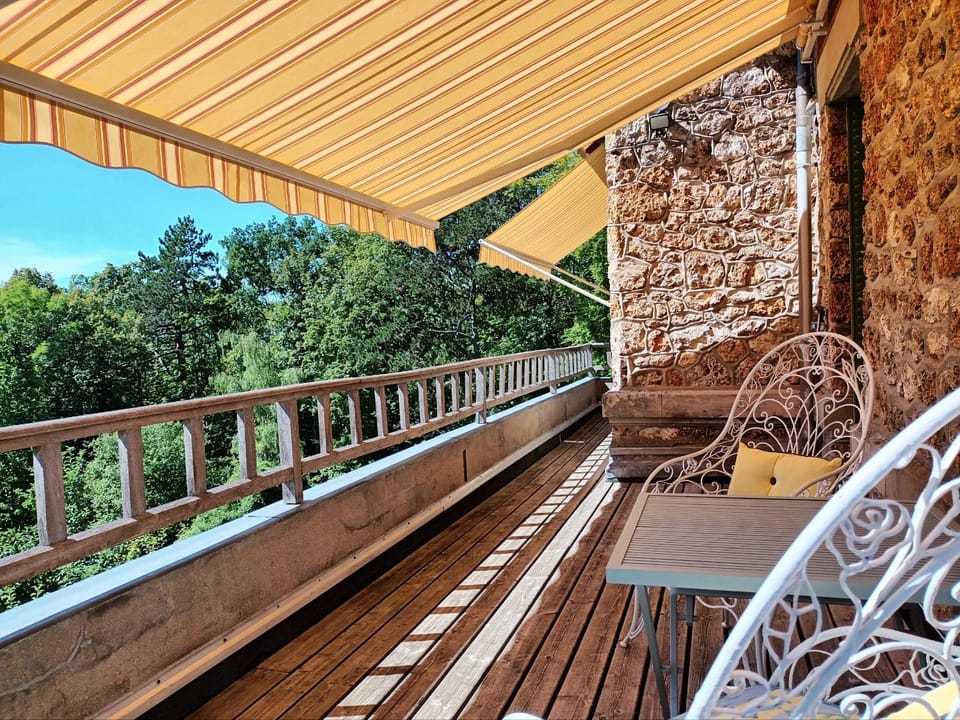 Patio, Natural landscape, View (from property/room), Balcony/Terrace