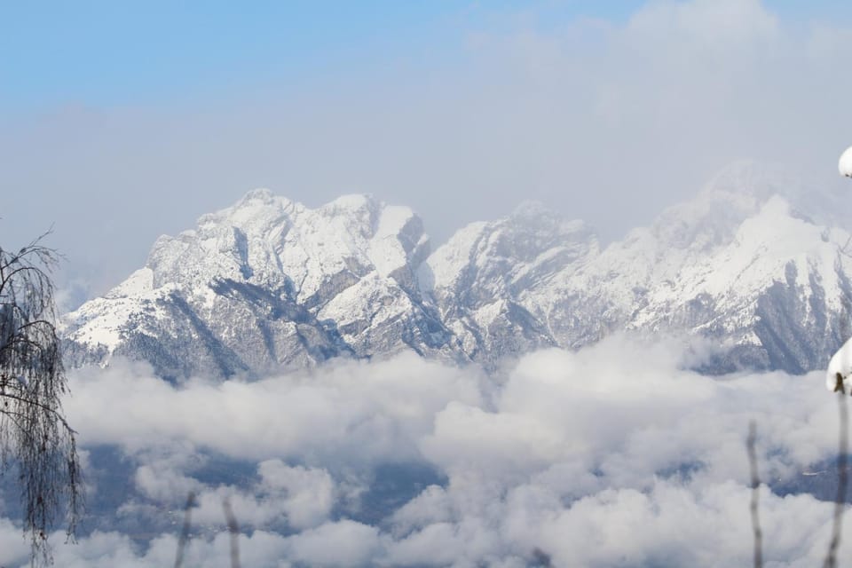 Nearby landmark, Day, Natural landscape, Winter, Mountain view