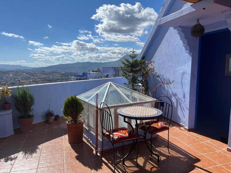 Day, Balcony/Terrace, City view, Mountain view