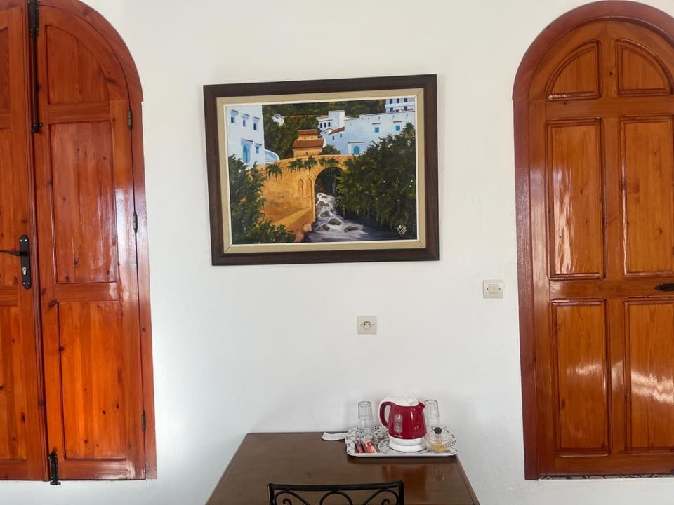 Coffee/tea facilities, Decorative detail