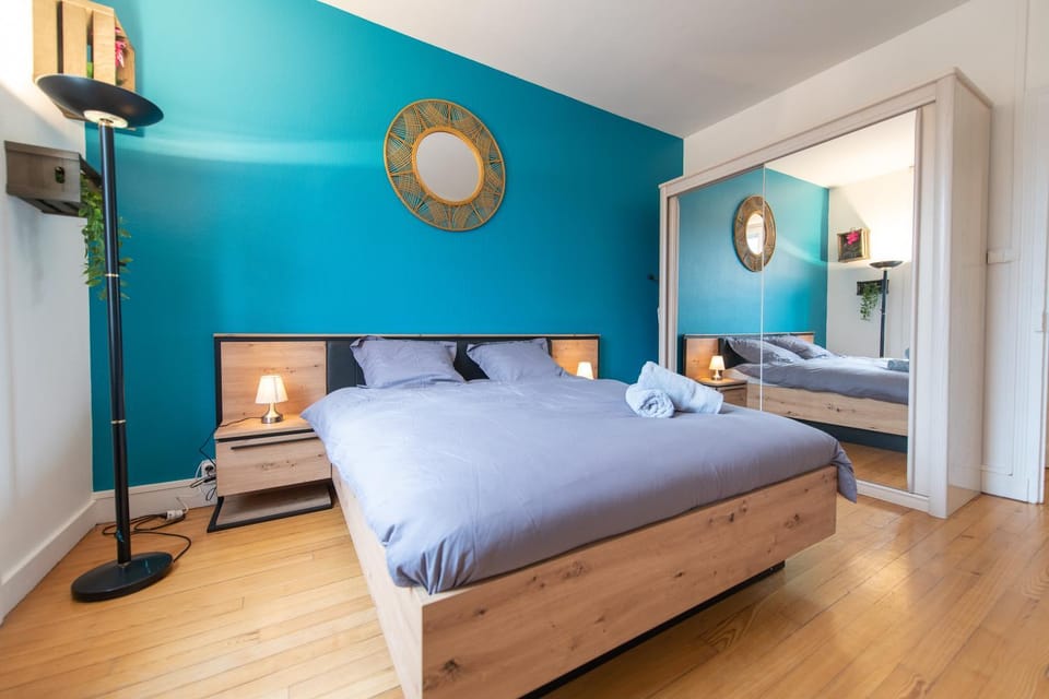 Bed, Bedroom