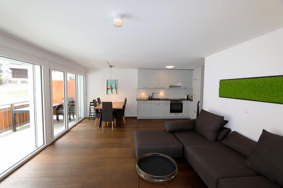 Living room, Dining area, kitchen