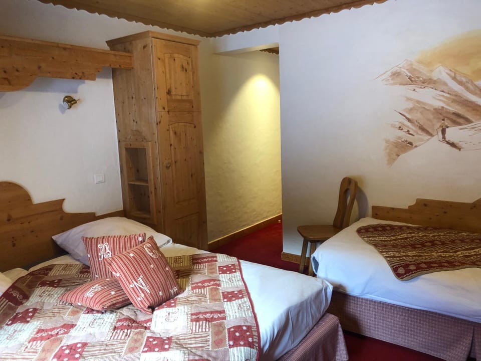 Bed, Bedroom, wardrobe