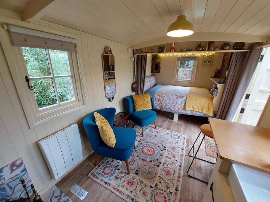The Humble Hut Apartment in England