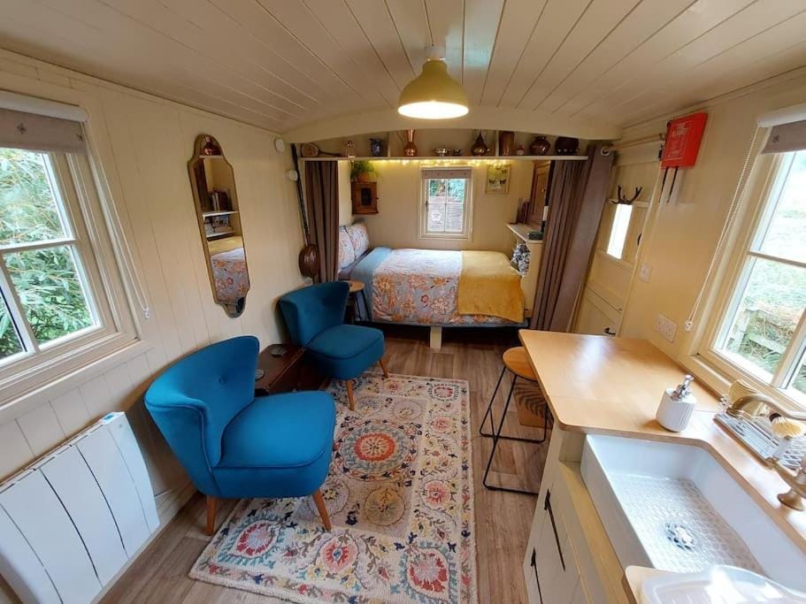 The Humble Hut Apartment in England