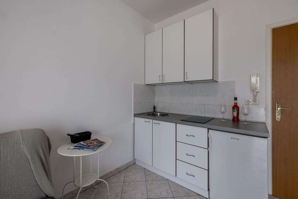 Mediterano Apartments Apartment in Podstrana