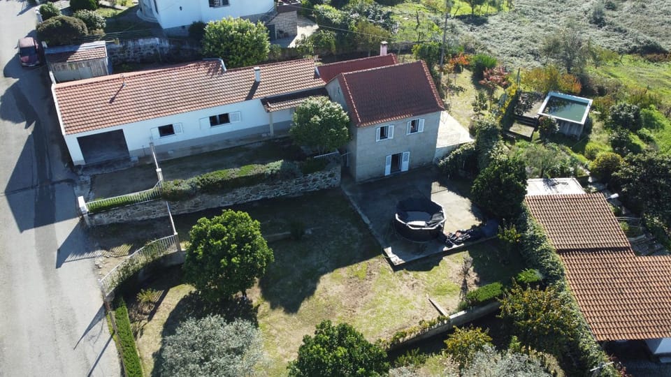 Property building, Bird's eye view, Parking
