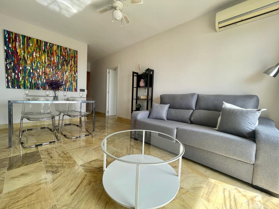 Living room, Dining area, air conditioner