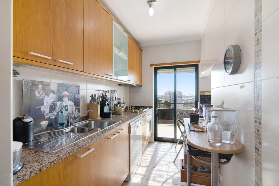 Kitchen or kitchenette, Living room