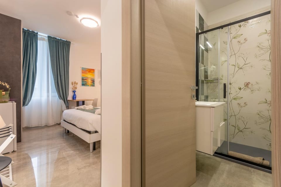 Bathroom, Bedroom