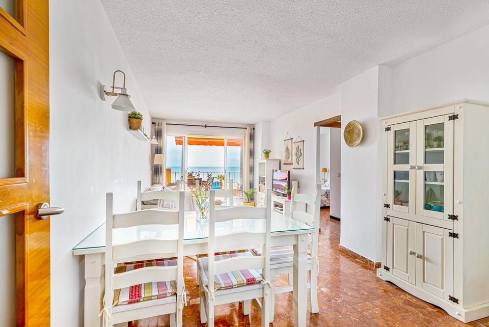 TV and multimedia, Kitchen or kitchenette, Dining area