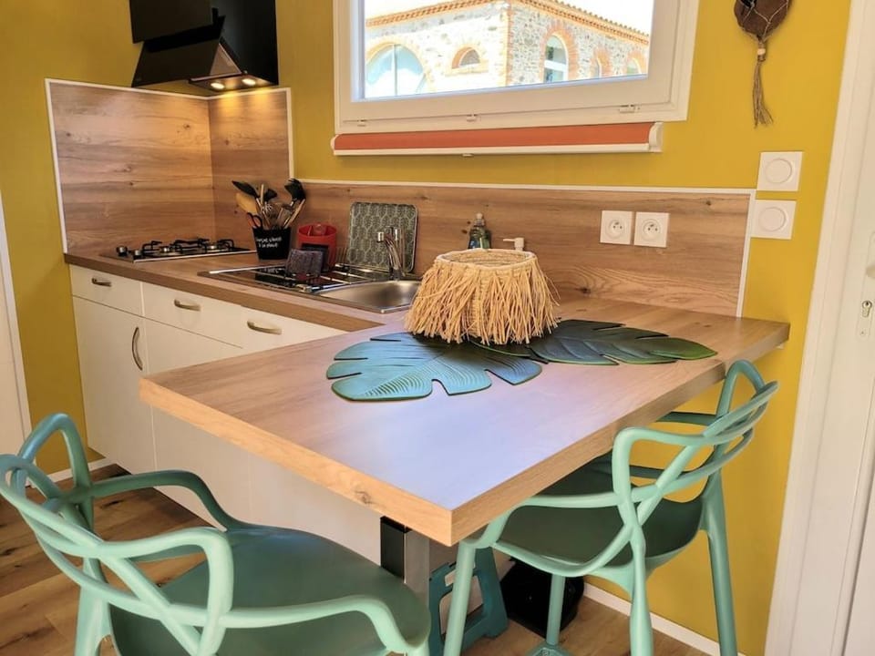 Copacabana TINY HOUSE studio terrasse jardin House in Pays de la Loire