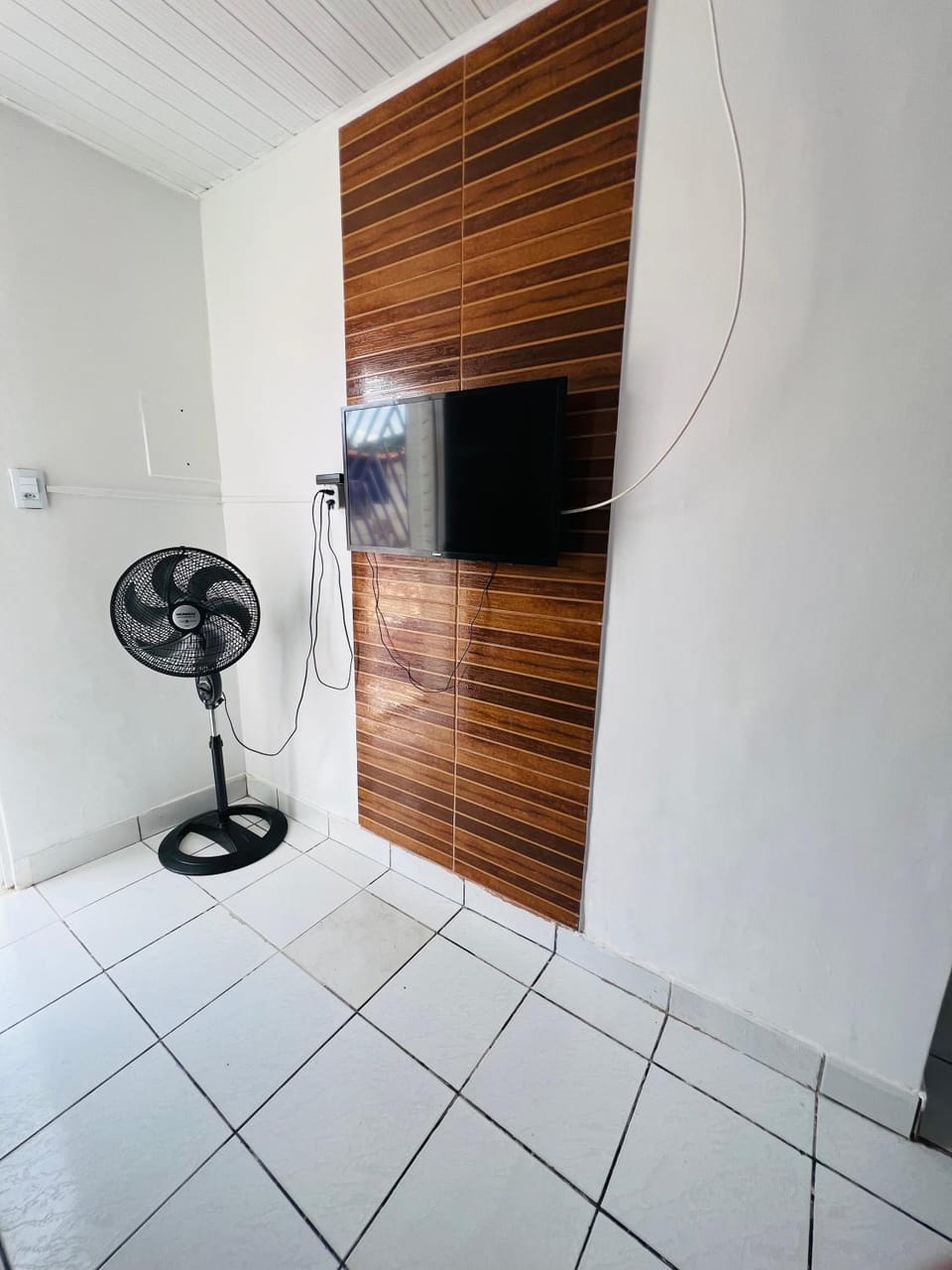 TV and multimedia, fireplace
